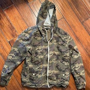Camouflage Craft & Flow Hoodie Jacket Women’s Medium